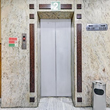 Super Townhouse Oak Hotel Belsons Taj Mahal Secundurabad Esterno foto