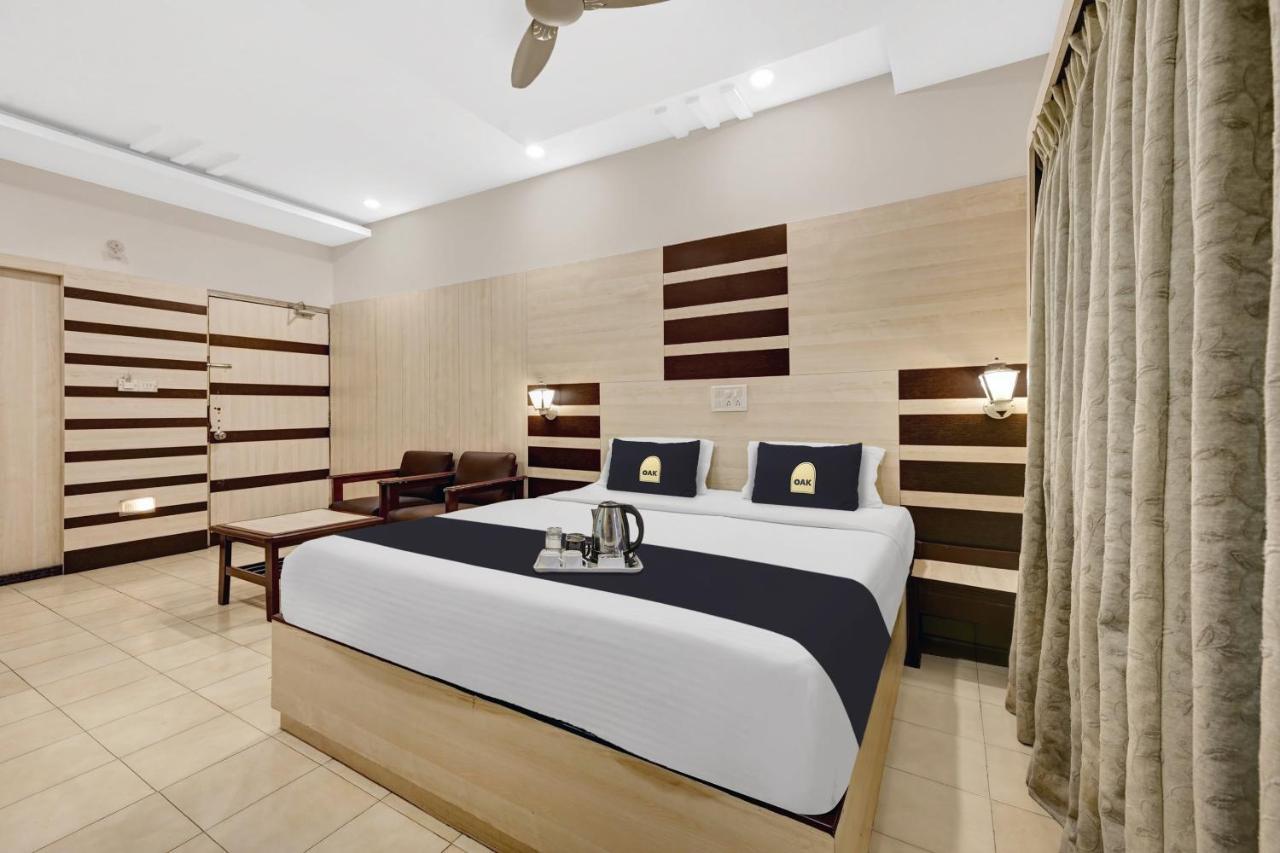 Super Townhouse Oak Hotel Belsons Taj Mahal Secundurabad Esterno foto