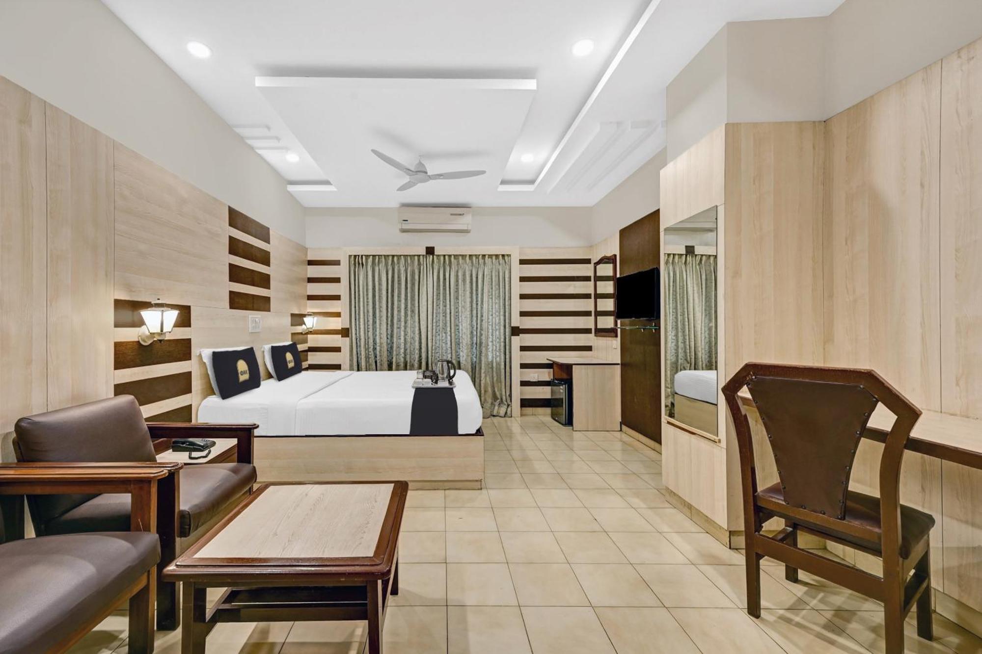 Super Townhouse Oak Hotel Belsons Taj Mahal Secundurabad Esterno foto