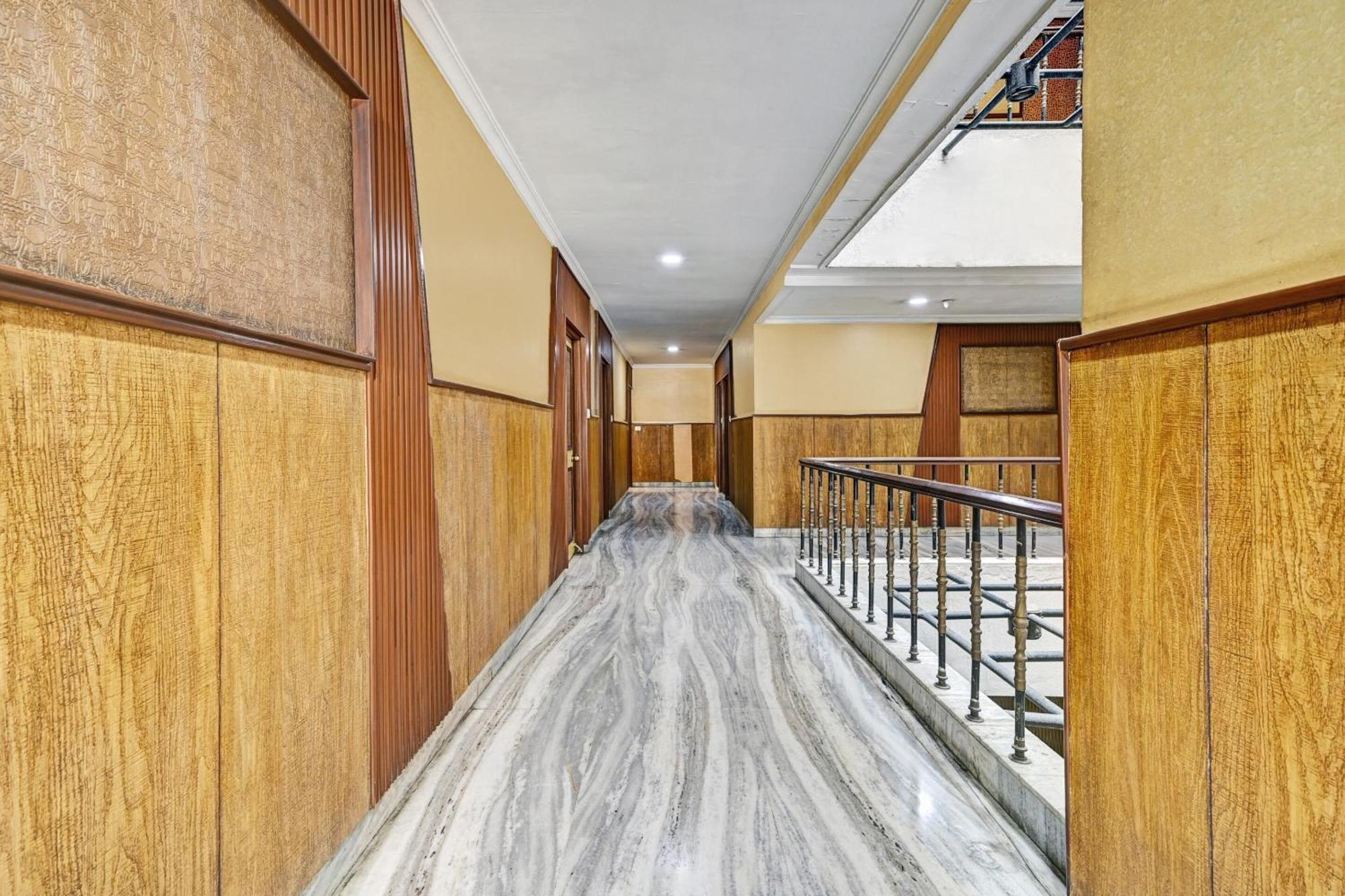 Super Townhouse Oak Hotel Belsons Taj Mahal Secundurabad Esterno foto
