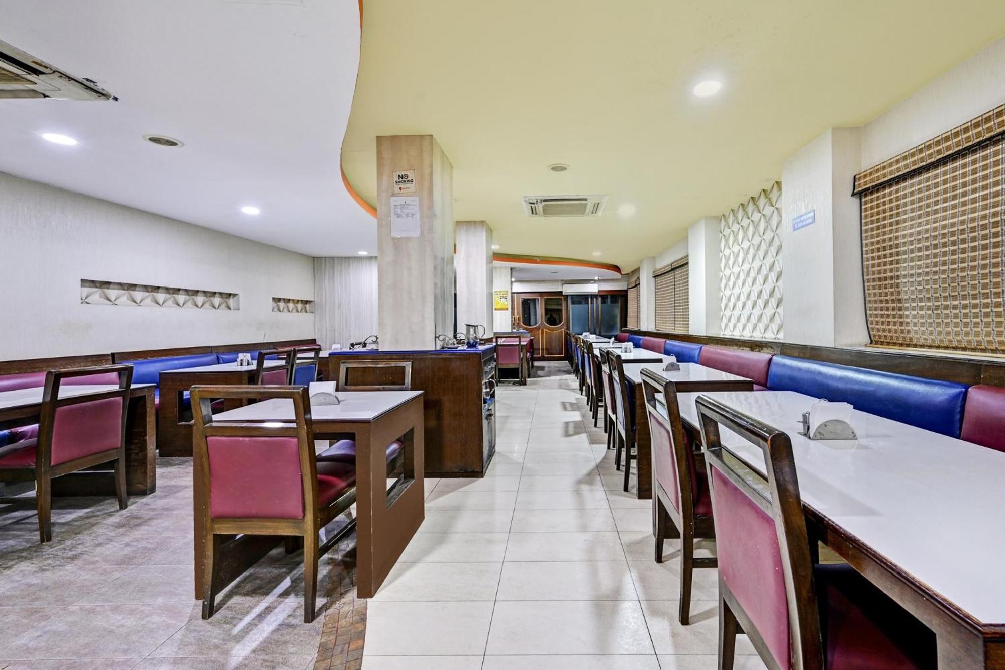 Super Townhouse Oak Hotel Belsons Taj Mahal Secundurabad Esterno foto