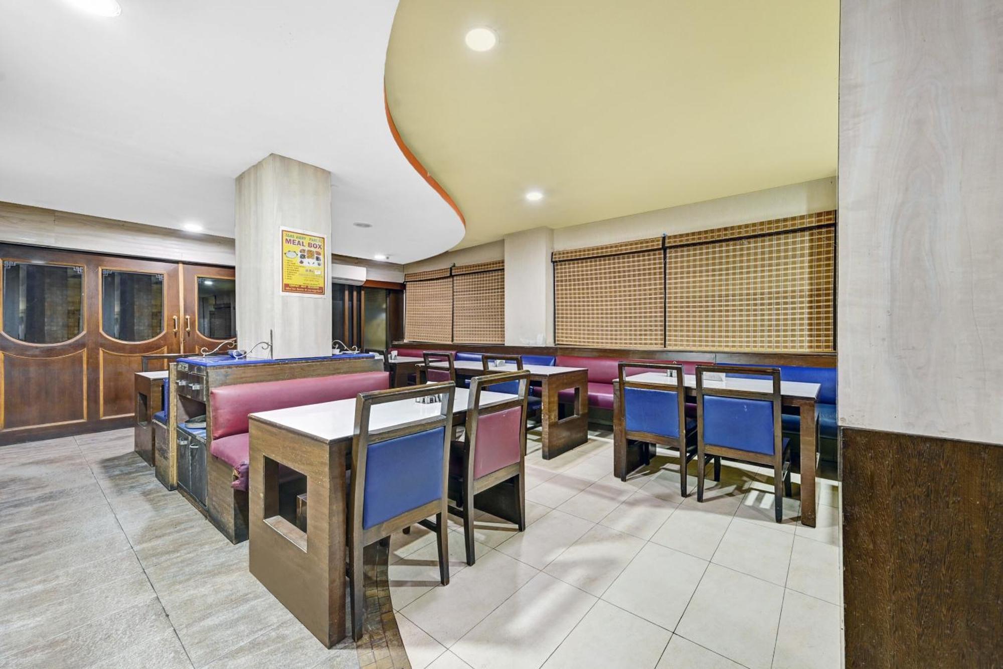 Super Townhouse Oak Hotel Belsons Taj Mahal Secundurabad Esterno foto
